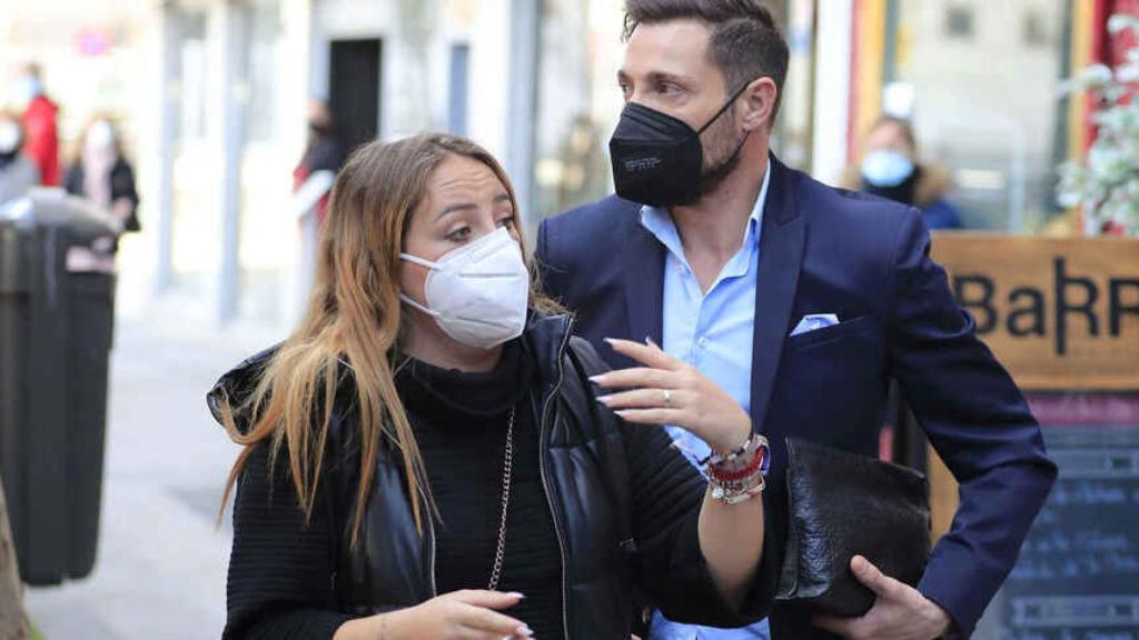 Antonio David Flores y su hija, Rocío, en las calles de Madrid.