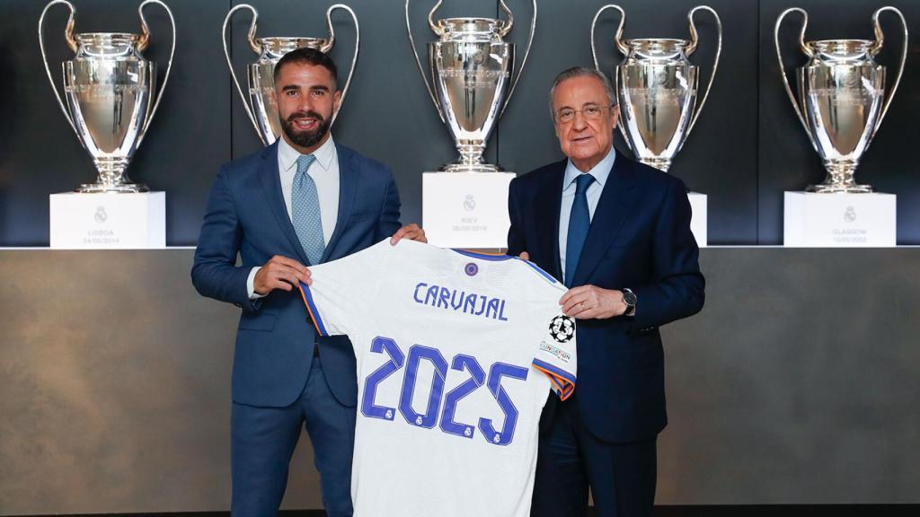 Dani Carvajal y Florentino Pérez, en el anuncio de su renovación