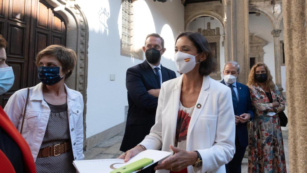 La ministra de Industria Reyes Maroto presenta en Galicia el Plan Nacional Xacobeo 21-22