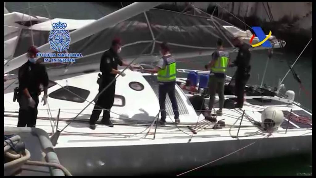 El velero incautado esta semana con una tonelada de cocaína.