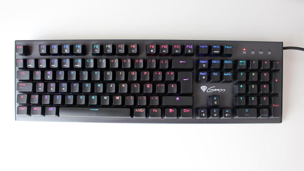 Genesis Thor 300 RGB, un teclado barato para jugar.