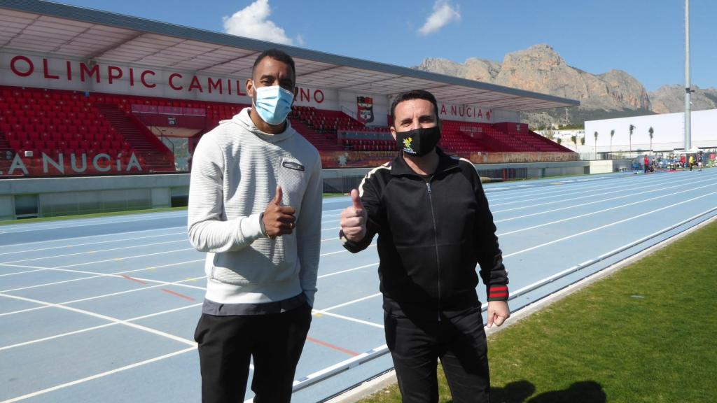 Orlando Ortega y Bernabé Cano, durante la preparación del primero para Tokio.