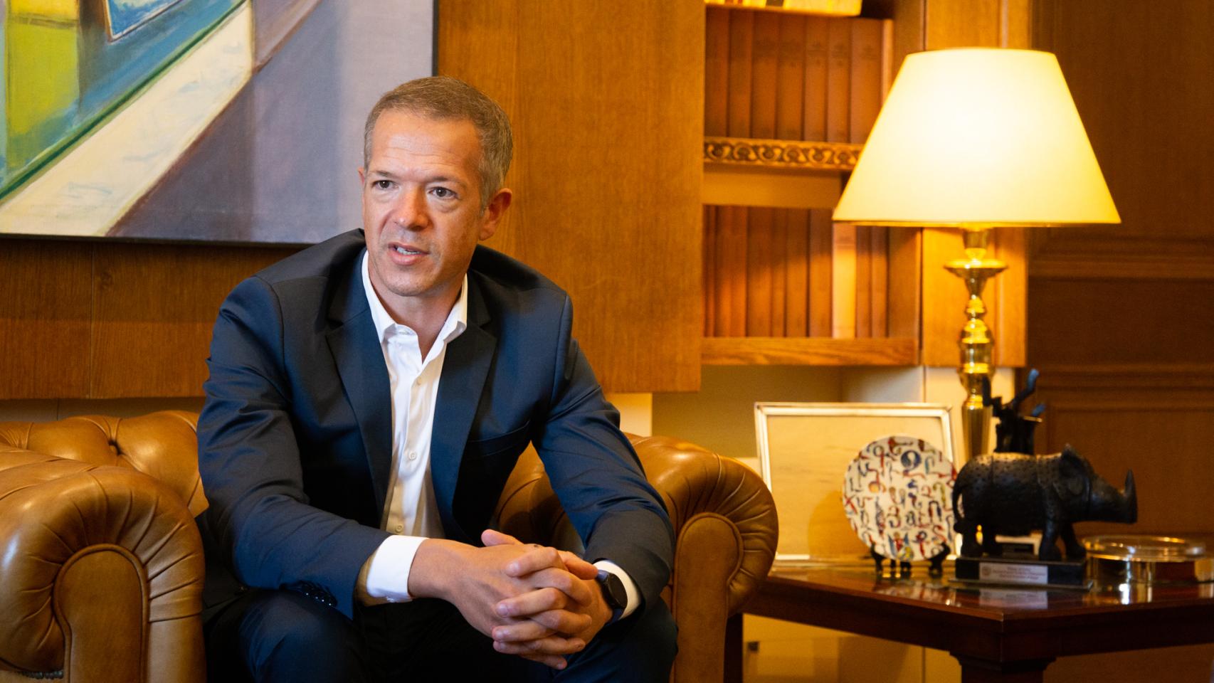 El presidente del Senado, Ander Gil, en un momento de la entrevista.