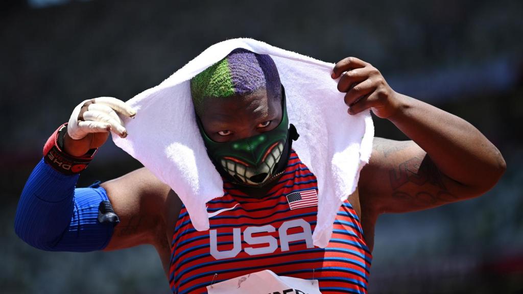 Raven Saunders, en los Juegos Olímpicos