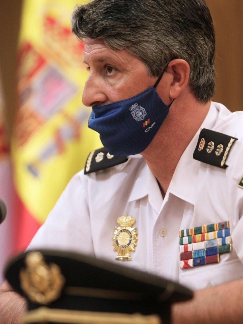 El comisario Pedro Agudo,  jefe de la Brigada Provincial de la Policía Judicial de la Jefatura Superior de Policía de A Coruña, da cuenta de los detalles de la investigación