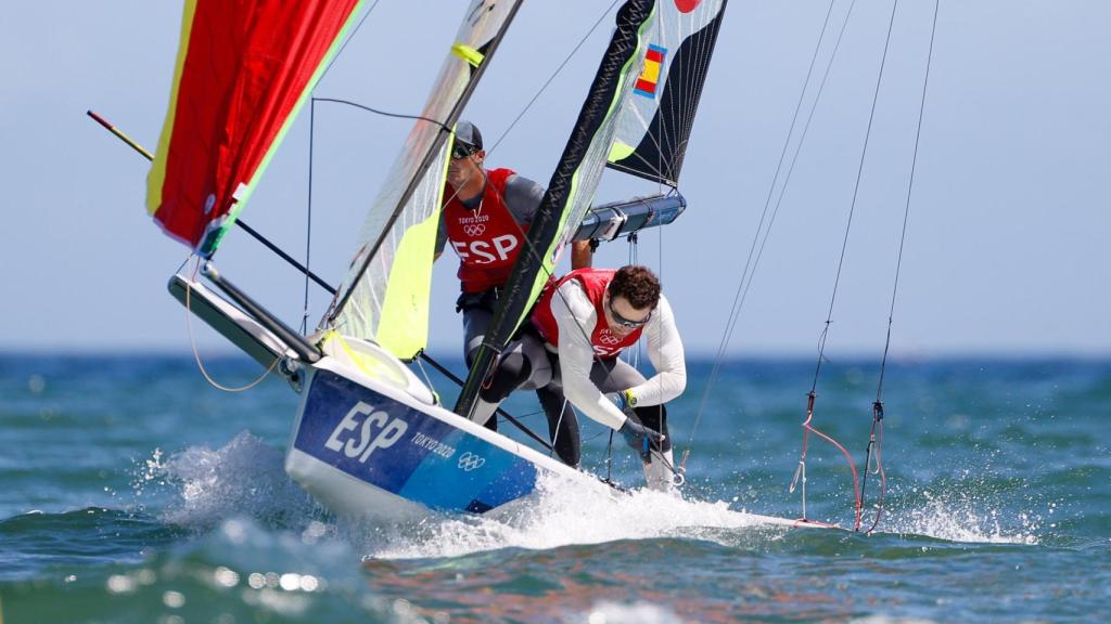 López Marra y Diego Botín compitiendo en los Juegos Olímpicos de Tokio 2020