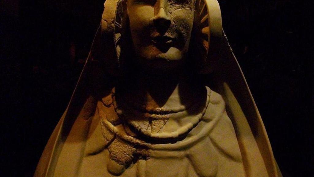 Dama de cabezo Lucero, Guardamar.