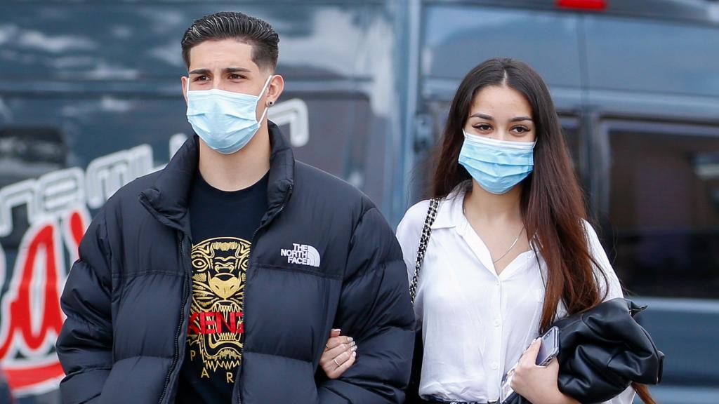 Julia Janeiro junto a su pareja, Brayan Mejía, en una imagen de archivo.