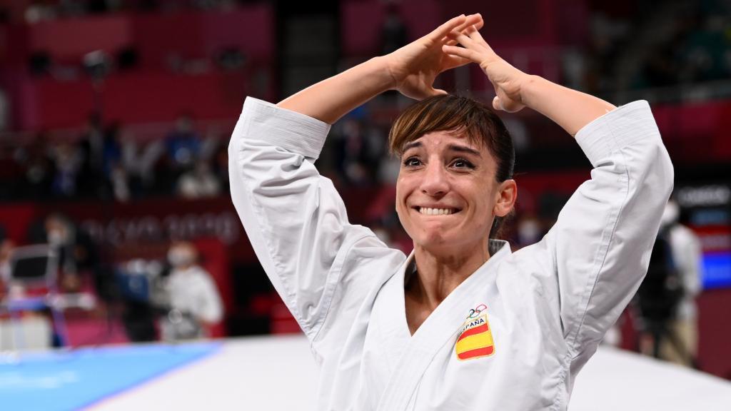 Sandra Sánchez celebra su oro en Tokio 2020