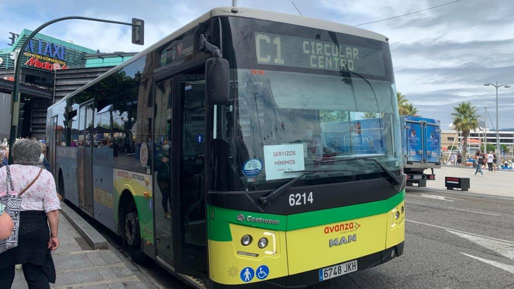Autobús de Vitrasa durante una huelga.
