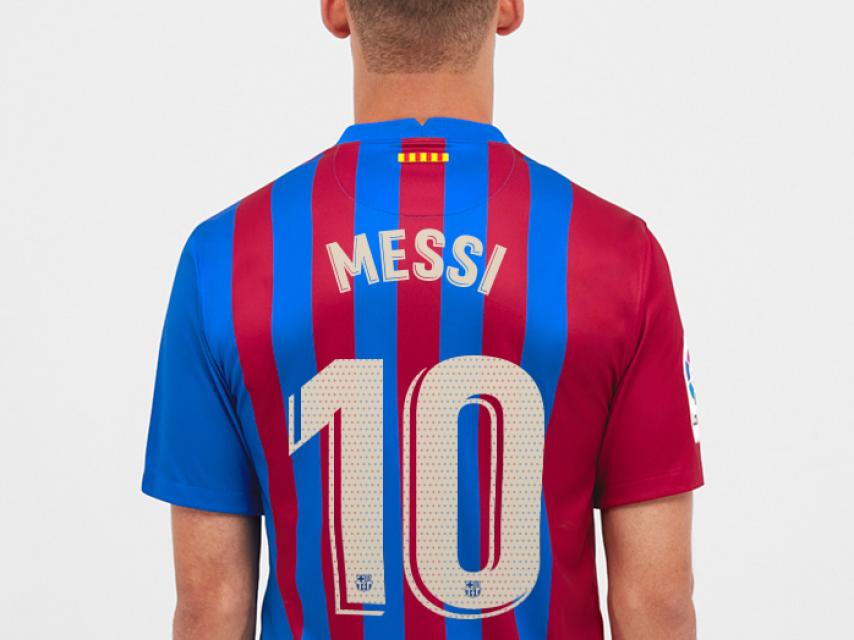 La camiseta de Leo Messi a la venta a pesar de haberse anunciado su marcha del Barça