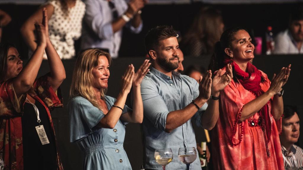 María Esteve, Pablo Alborán y Sandra García-Sanjuán en Starlite.
