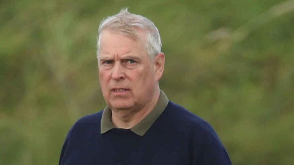 Varios testimonios acusan al príncipe Andrés de abusar de esclavas sexuales de Epstein.