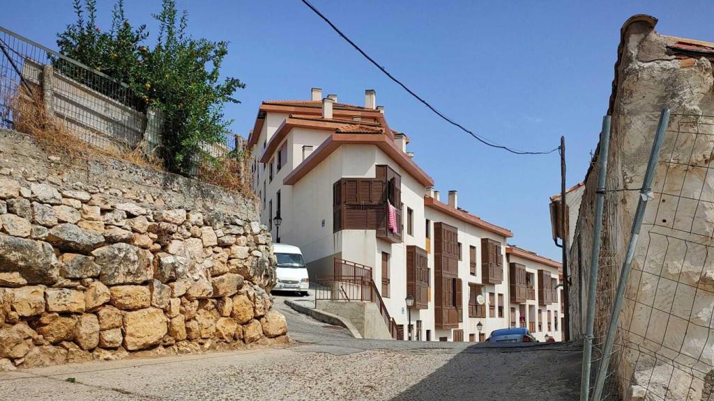 'Las 3.000', el bloque de edificios okupado en Horche.