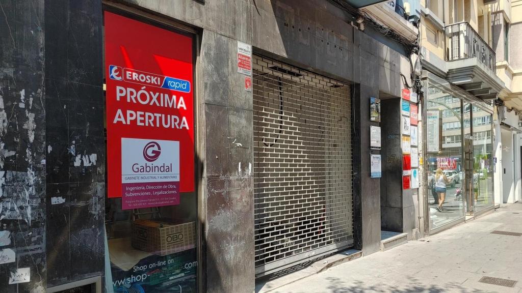 Obras para preparar la apertura de un Eroski Rapid