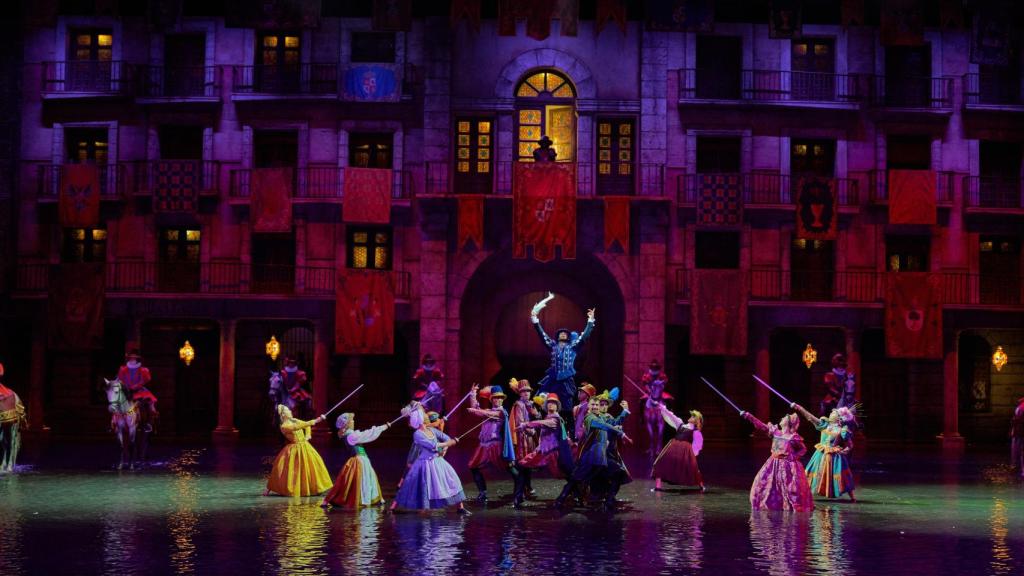 Espectáculo A Pluma y Espada.