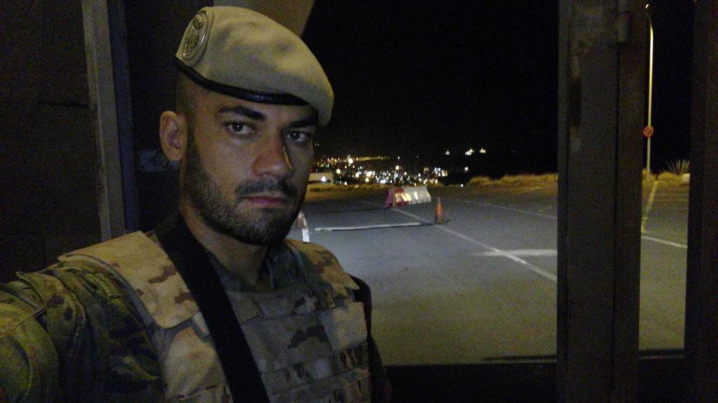 Tarife, en una de las guardias cuando era soldado.
