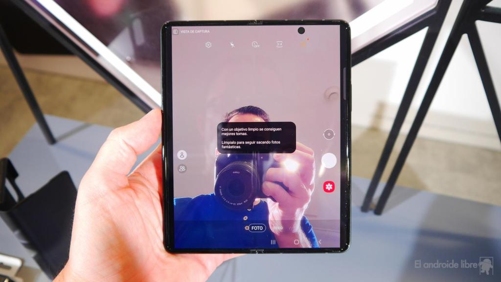 Samsung Galaxy Z Fold 3
