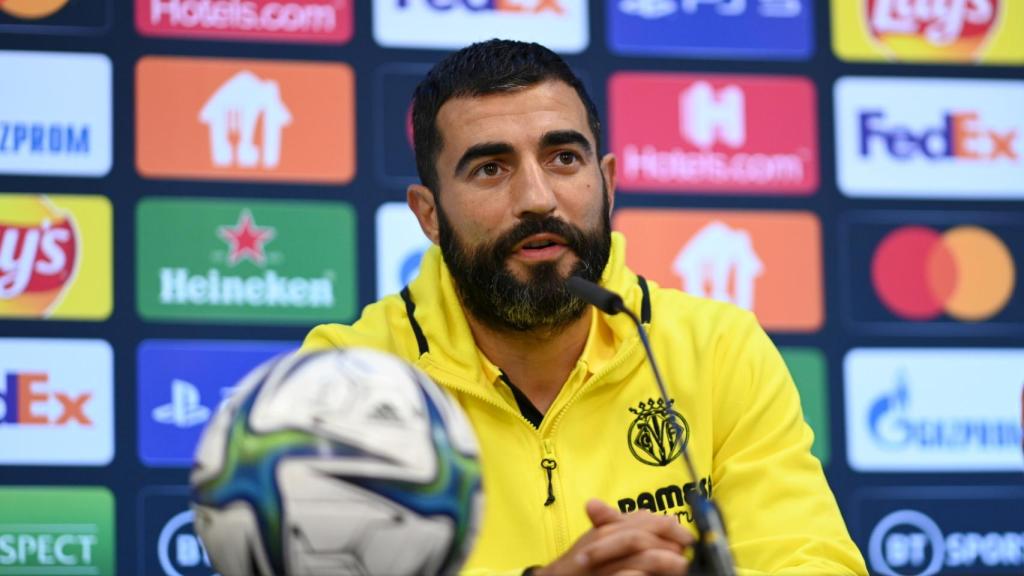 Raúl Albiol, en rueda de prensa con el Villarreal