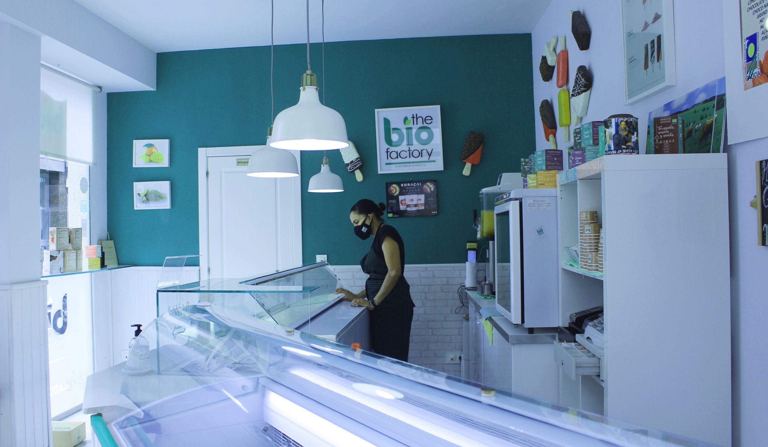 Interior de la tienda de The Bio Factory en A Coruña.