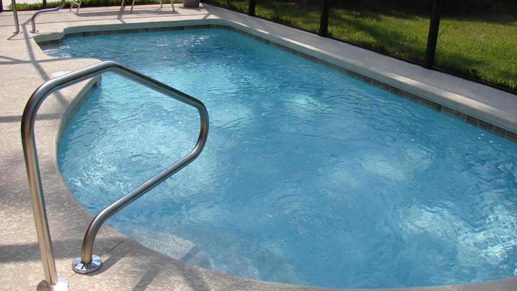 Imagen de una piscina particular.