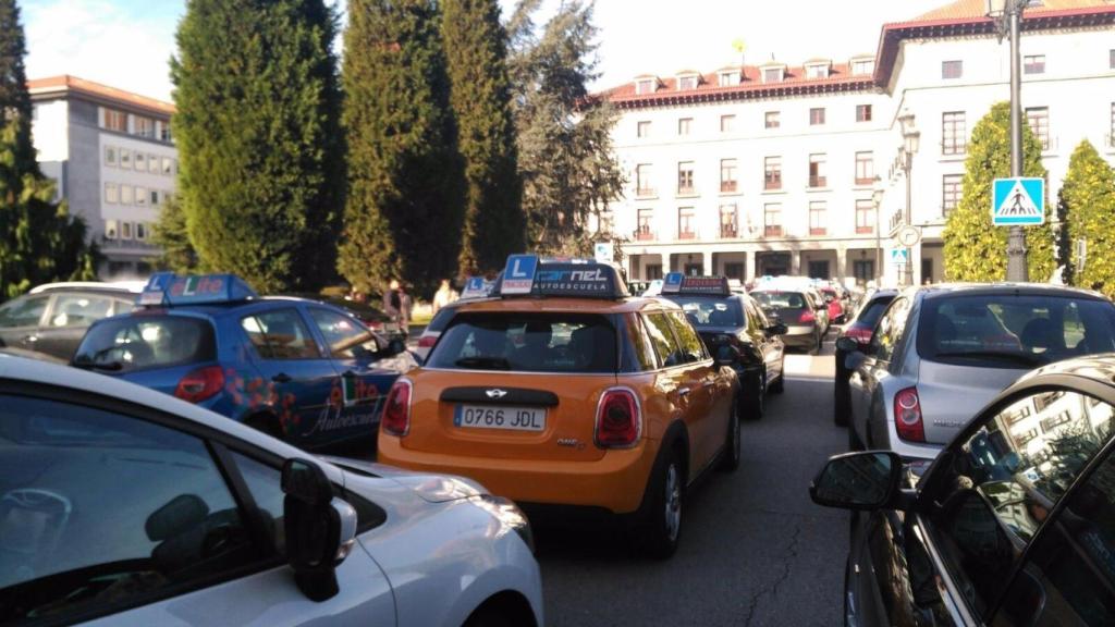 Los jóvenes gallegos podrán pedir ayudas para el pago del permiso de conducir desde hoy