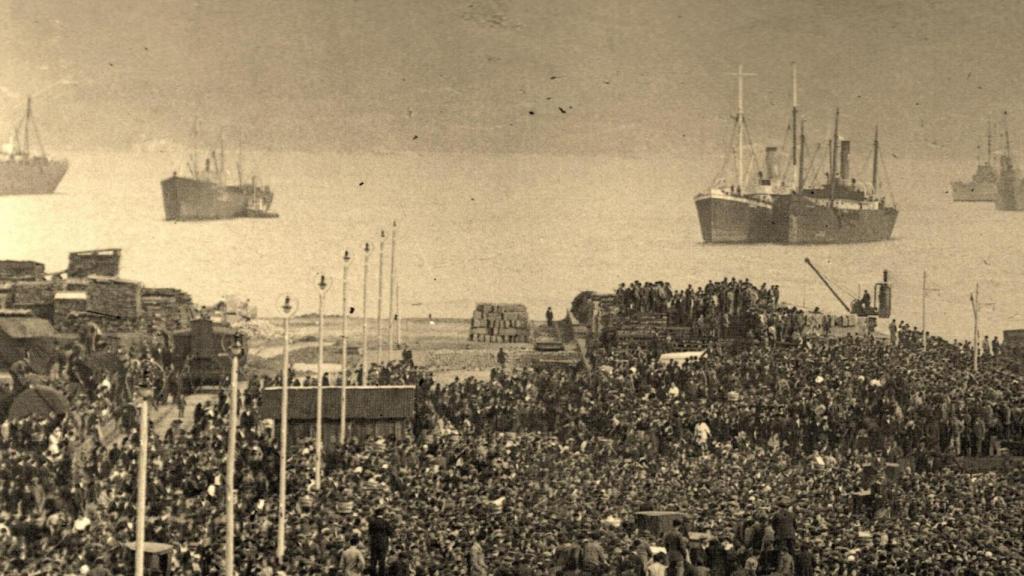 Emigrantes en el puerto