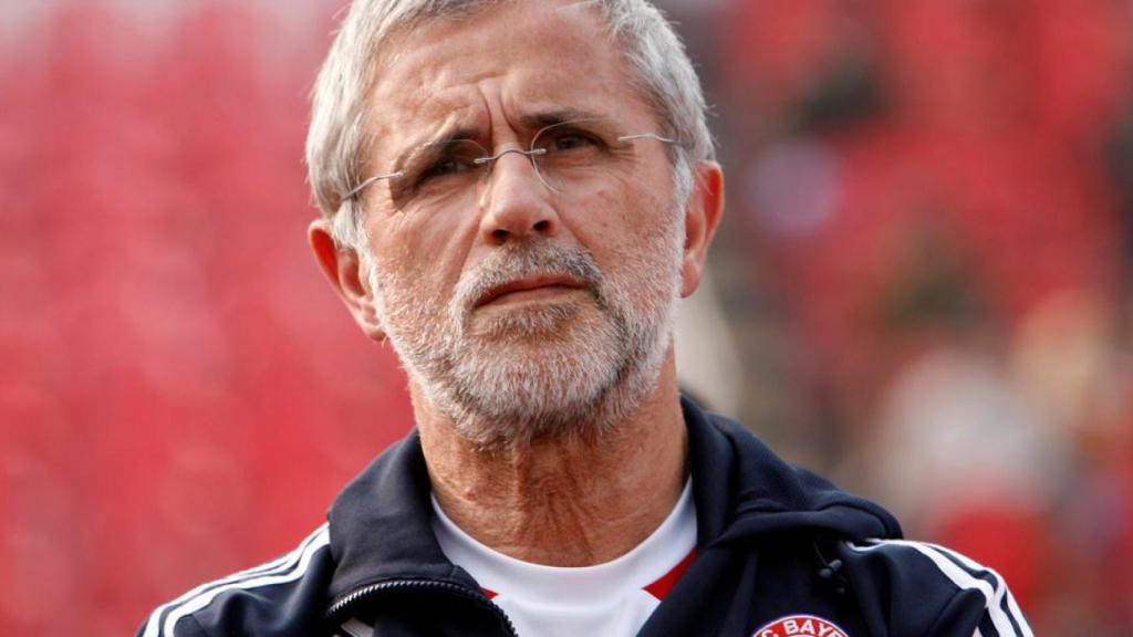 Gerd Müller con un chándal del Bayern de Múnich