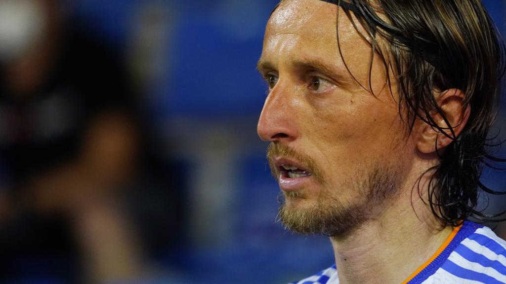 Luka Modric, durante el partido frente al Alavés