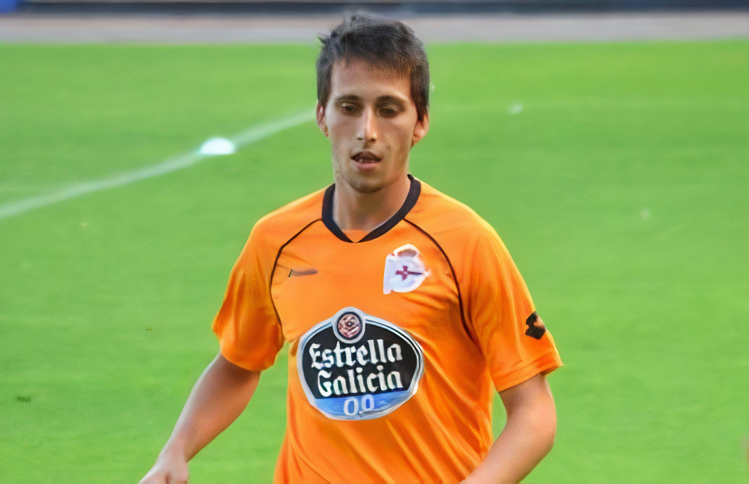 Uxío durante un entrenamiento con el Dépor en 2013