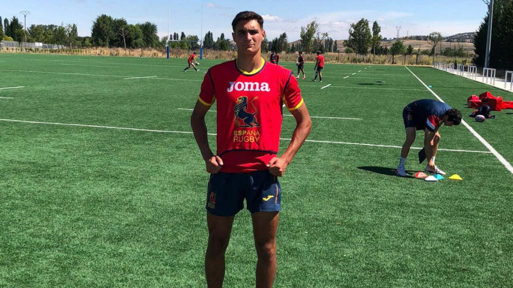 El malagueño Alberto Carmona, con la selección absoluta de rugby 7