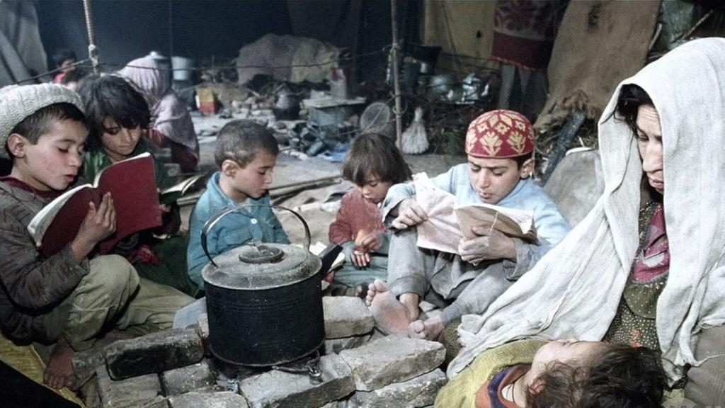 'La guerra más larga' retrata la invasión de EEUU en Afganistán.