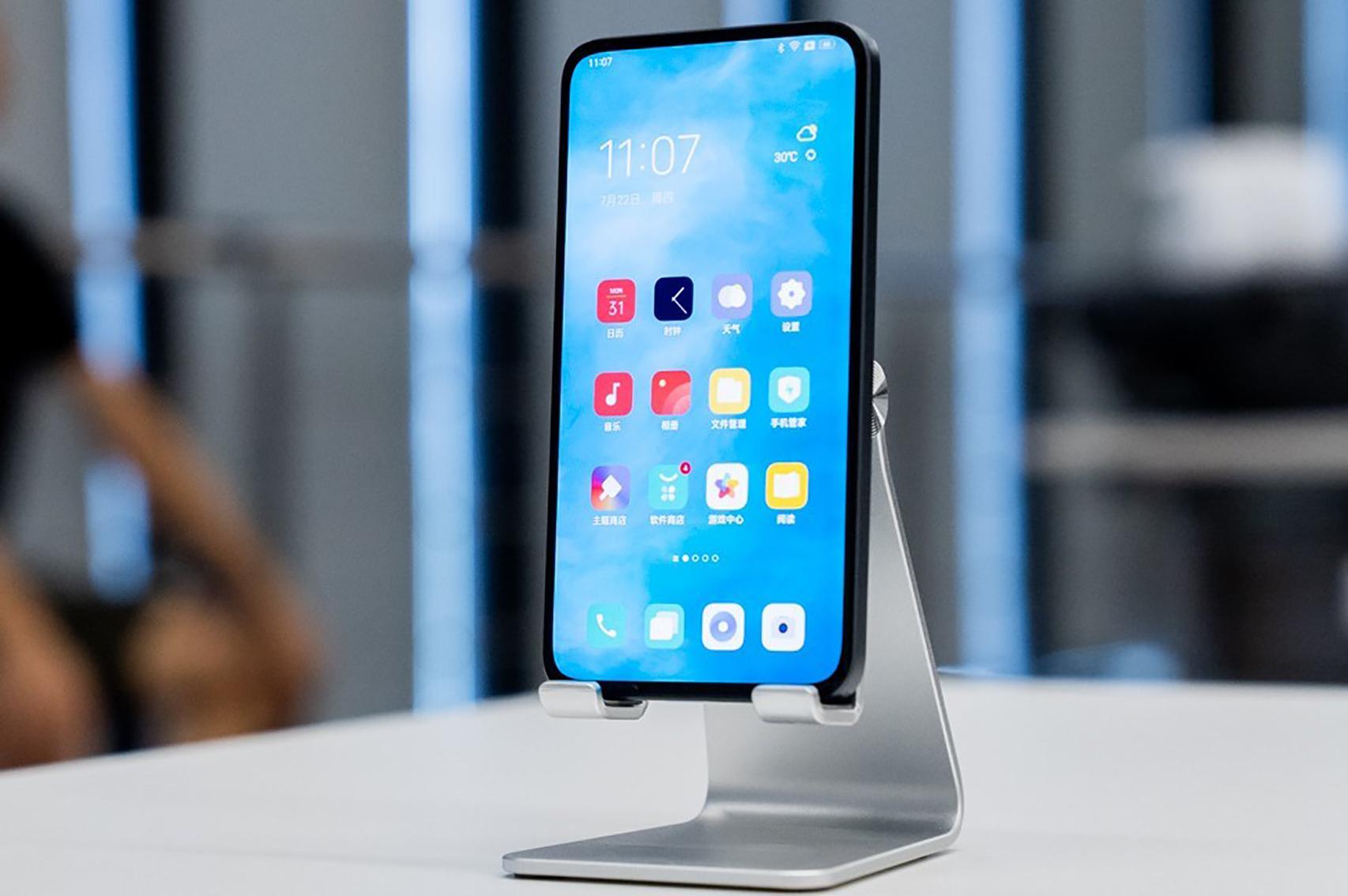 Un prototipo con la nueva tecnología de cámara bajo la pantalla