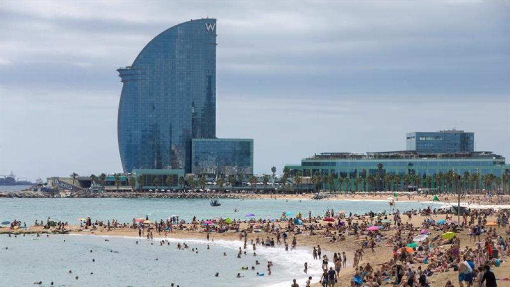 La playa de la Barceloneta.