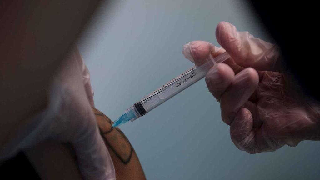 No todas las vacunas contra la Covid servirán para una tercera dosis.