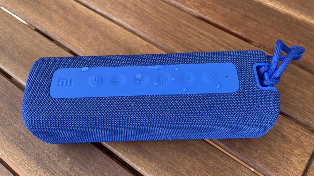 El altavoz de Xiaomi se puede mojar.