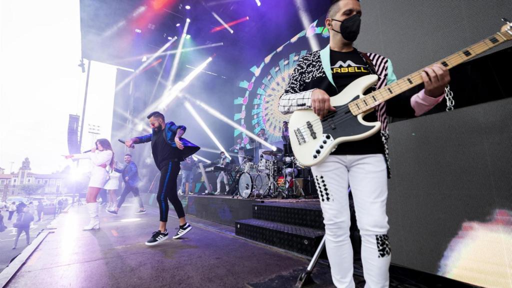 La orquesta Marbella durante la prueba piloto de las verbenas.