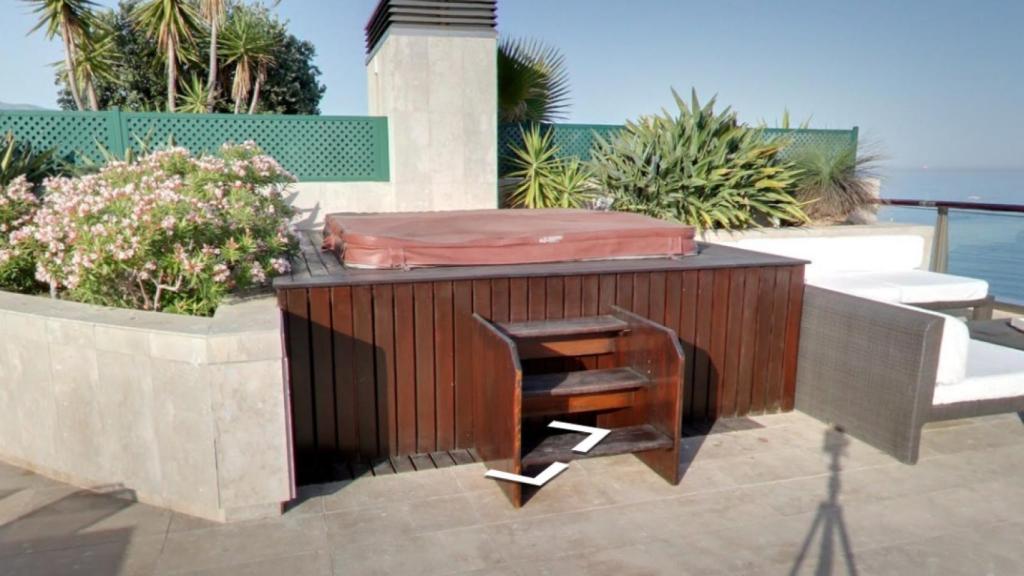 El jacuzzi de la suite en la que se encuentra.