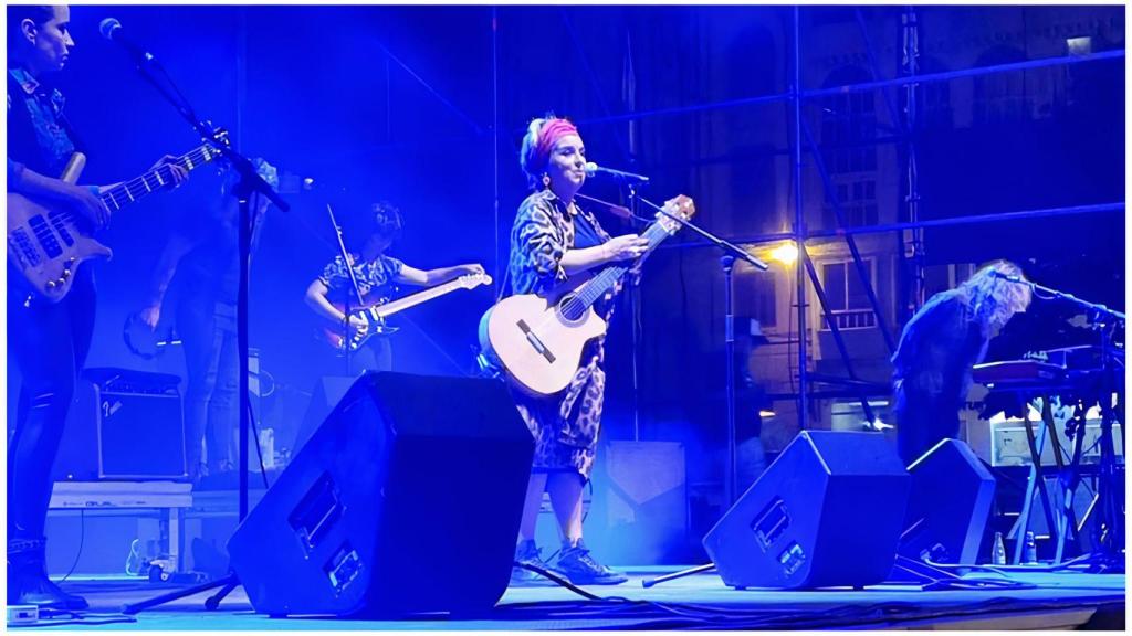 Amparanoia en la Plaza de Armas