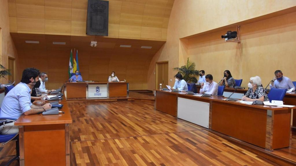 Pleno de agosto del Ayuntamiento de Fuengirola (Málaga) -