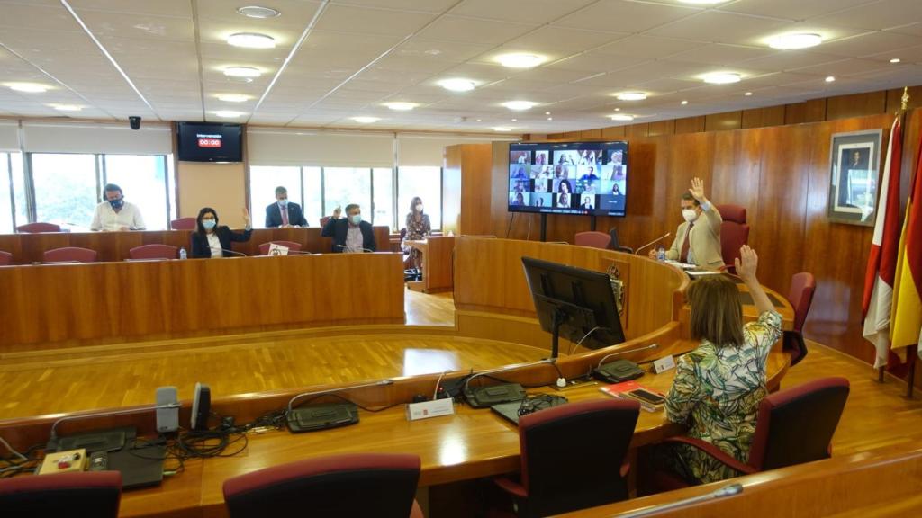 Votación en el Pleno de Vigo.