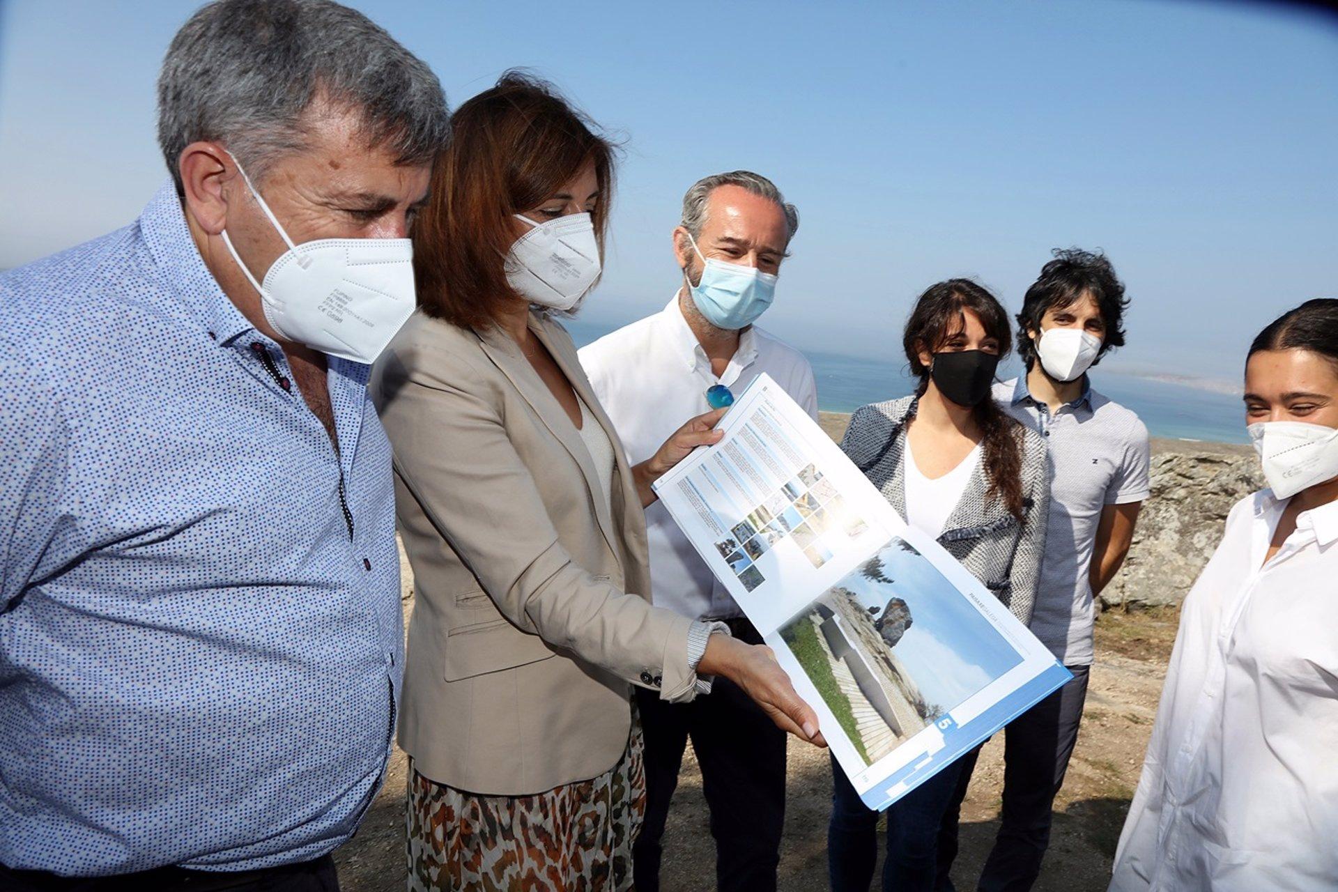 La conselleira de Medio Ambiente, Ángeles Vázquez, en la presentación de la guía. Fuente: XUNTA