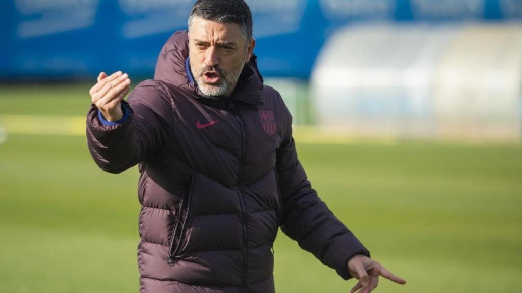 García Pimienta entrenando al Barça B