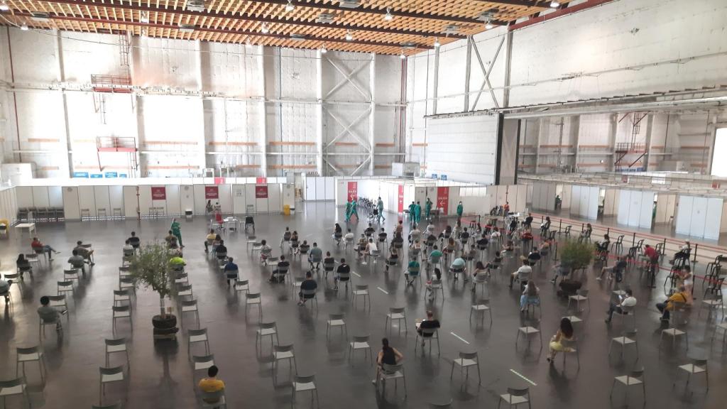 Casi cuatro millones de valencianos cuentan con una dosis de la vacuna contra el covid.