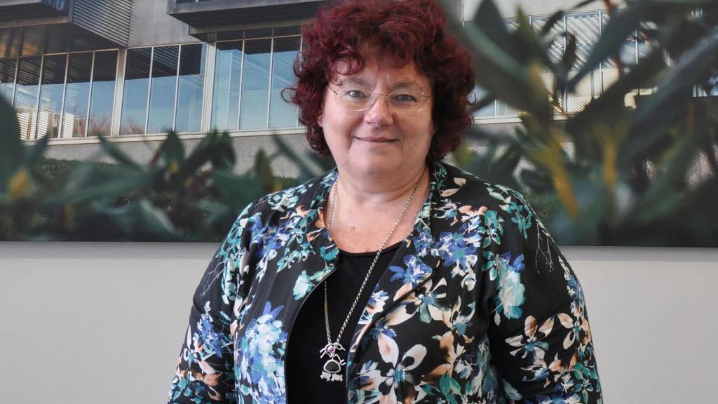 La catedrática África González.