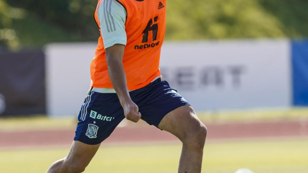Pablo Fornals entrena con España