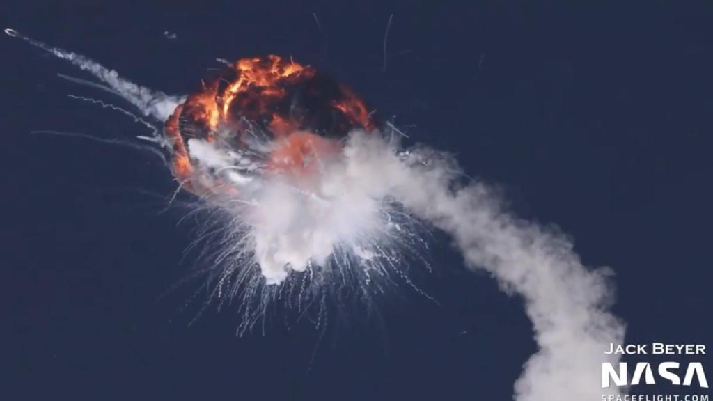 Explosión del cohete Firefly Alpha en su primer lanzamiento