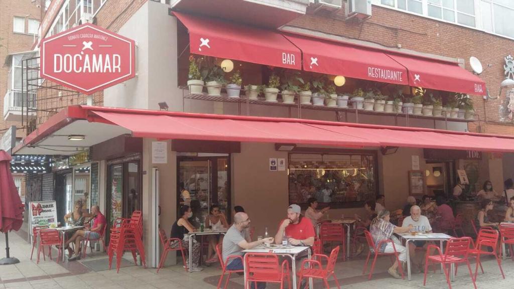 Vista exterior del restaurante Docamar.