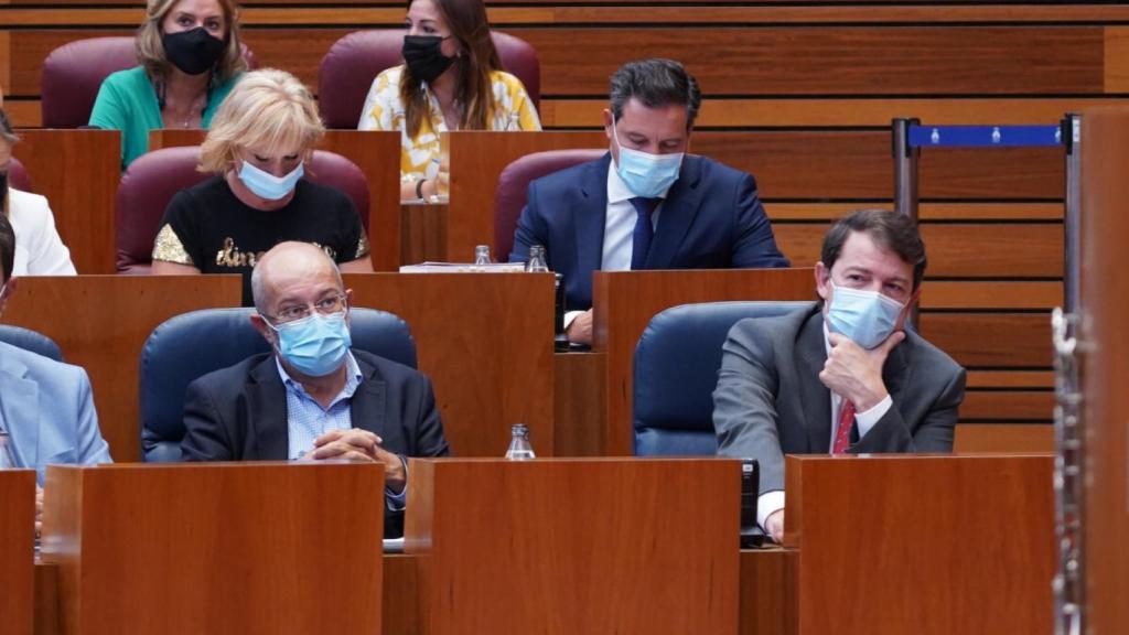 Mañueco con Igea en las Cortes de Castilla y León