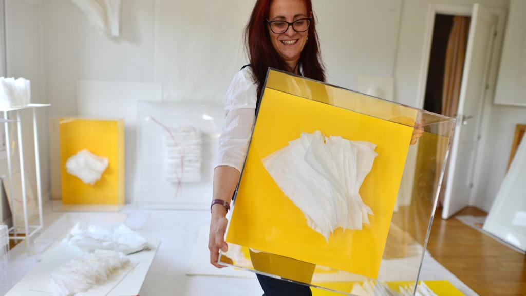 La artista Ana Crespo fotografiada por Javier Barri